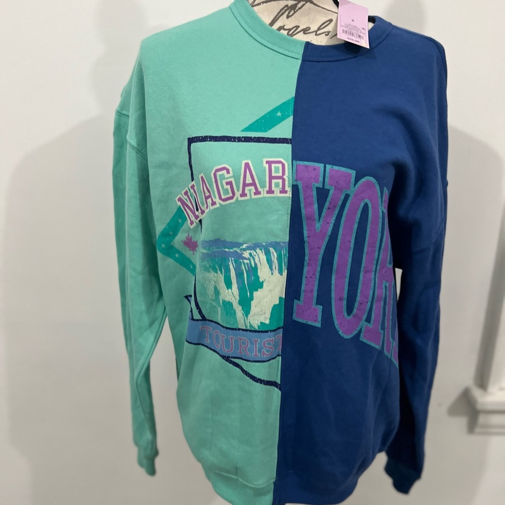 NWT Sweatshirt